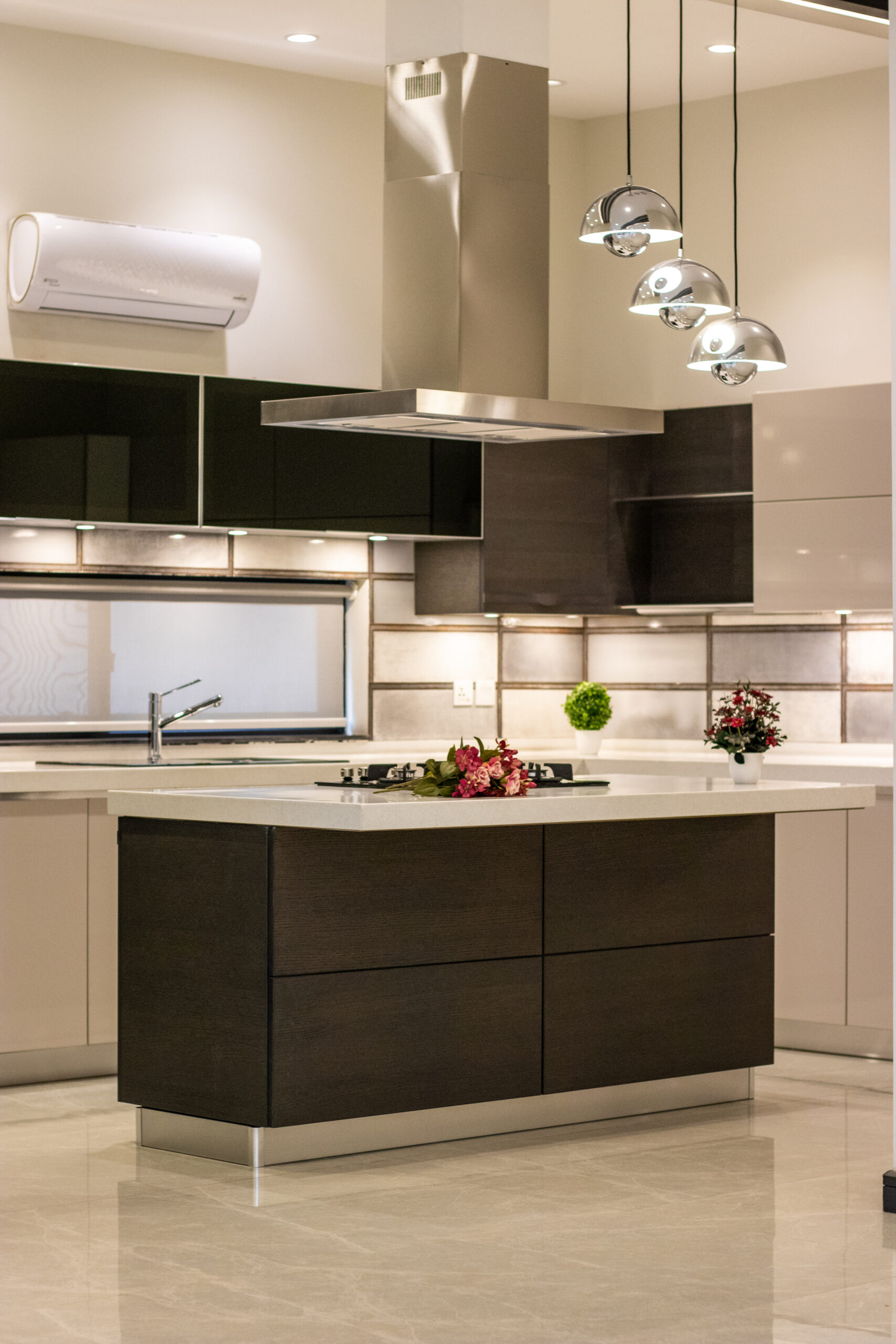 Modern & luxury house Kitchen Premium Photo